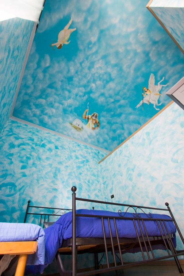 Ghiro Ghiotto Bed & Breakfast Pietra Ligure Ngoại thất bức ảnh