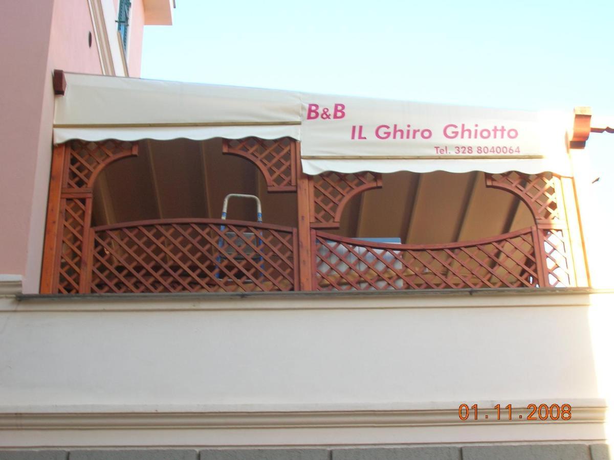 Ghiro Ghiotto Bed & Breakfast Pietra Ligure Ngoại thất bức ảnh