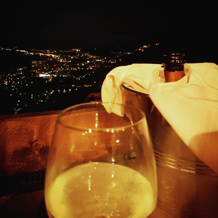 Ghiro Ghiotto Bed & Breakfast Pietra Ligure Ngoại thất bức ảnh