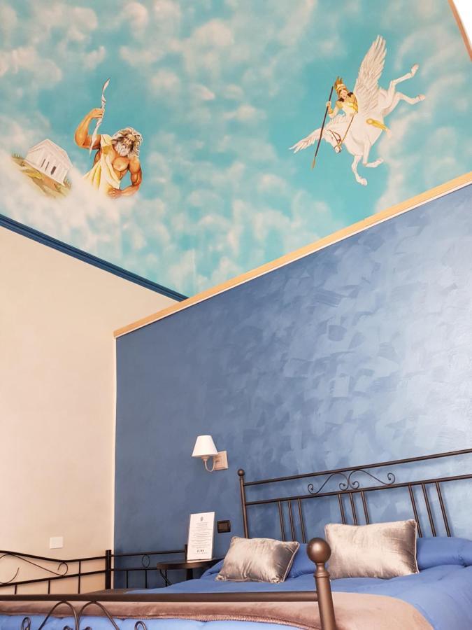 Ghiro Ghiotto Bed & Breakfast Pietra Ligure Ngoại thất bức ảnh