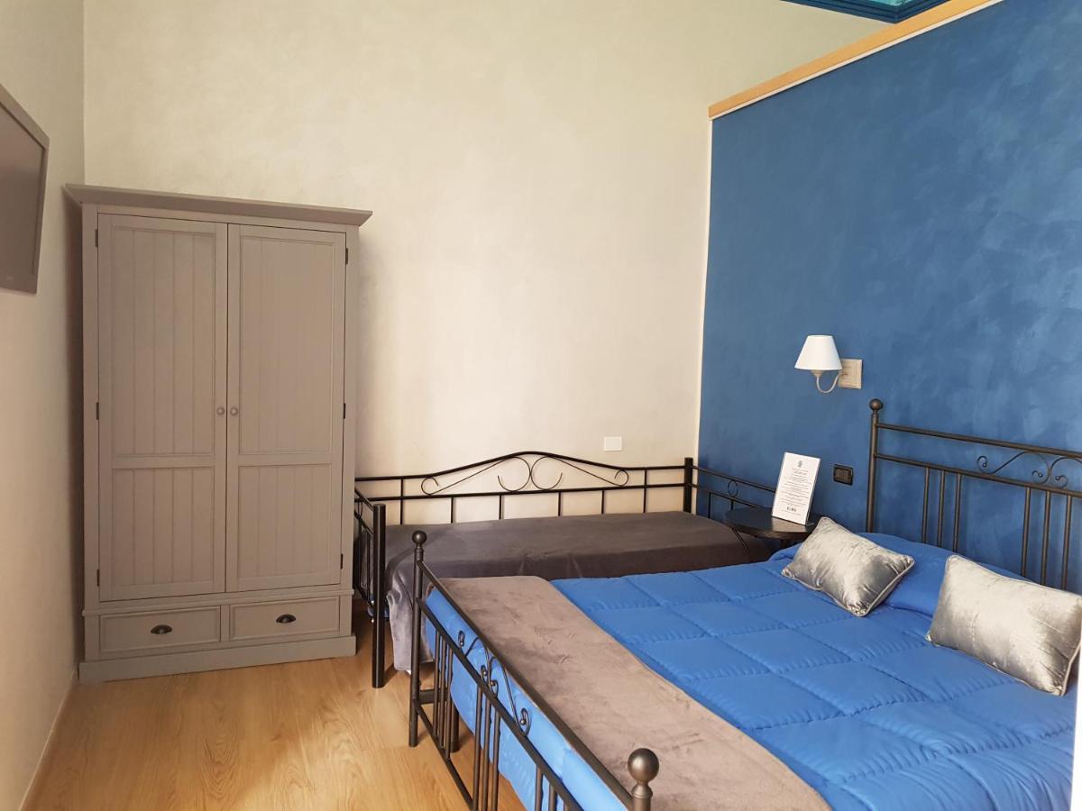 Ghiro Ghiotto Bed & Breakfast Pietra Ligure Ngoại thất bức ảnh