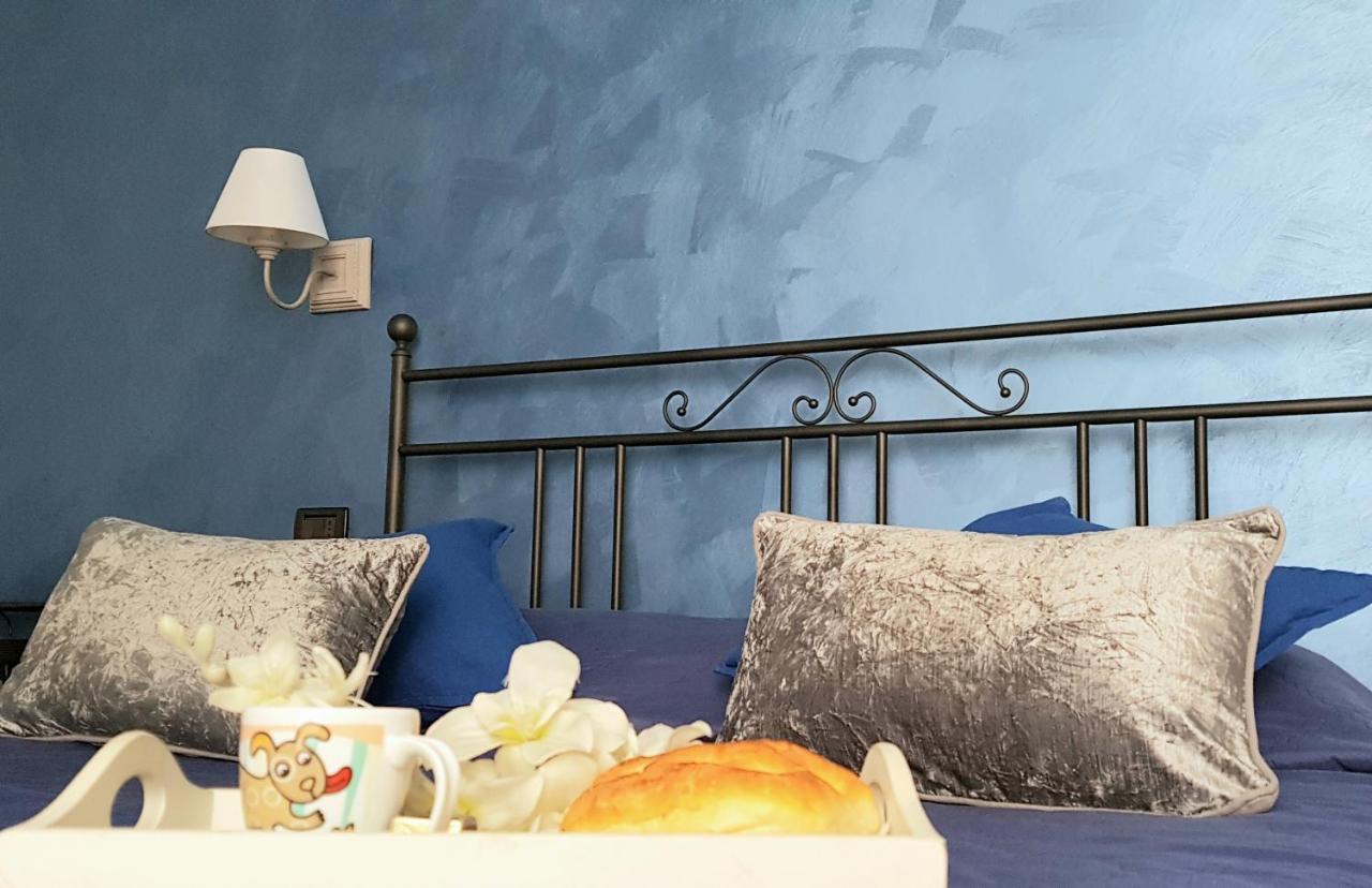 Ghiro Ghiotto Bed & Breakfast Pietra Ligure Ngoại thất bức ảnh